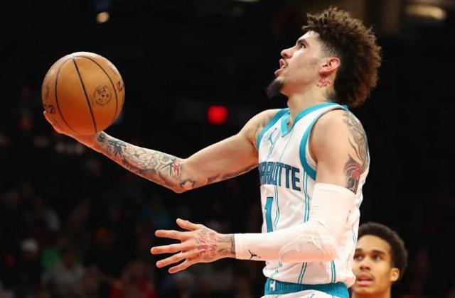 leyu体育平台-分均出手数仅次张伯伦 洒脱不羁的鲍尔彻底疯狂