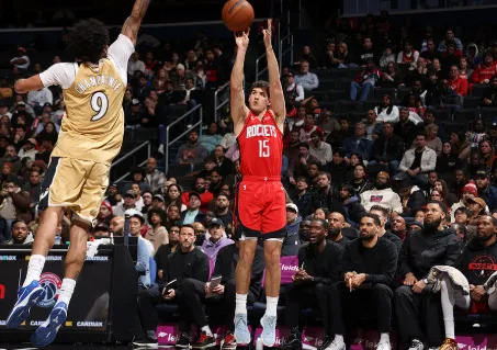 乐鱼app-谢泼德砍下19分7篮板10助攻6抢断2封盖，助攻抢断创生涯新高